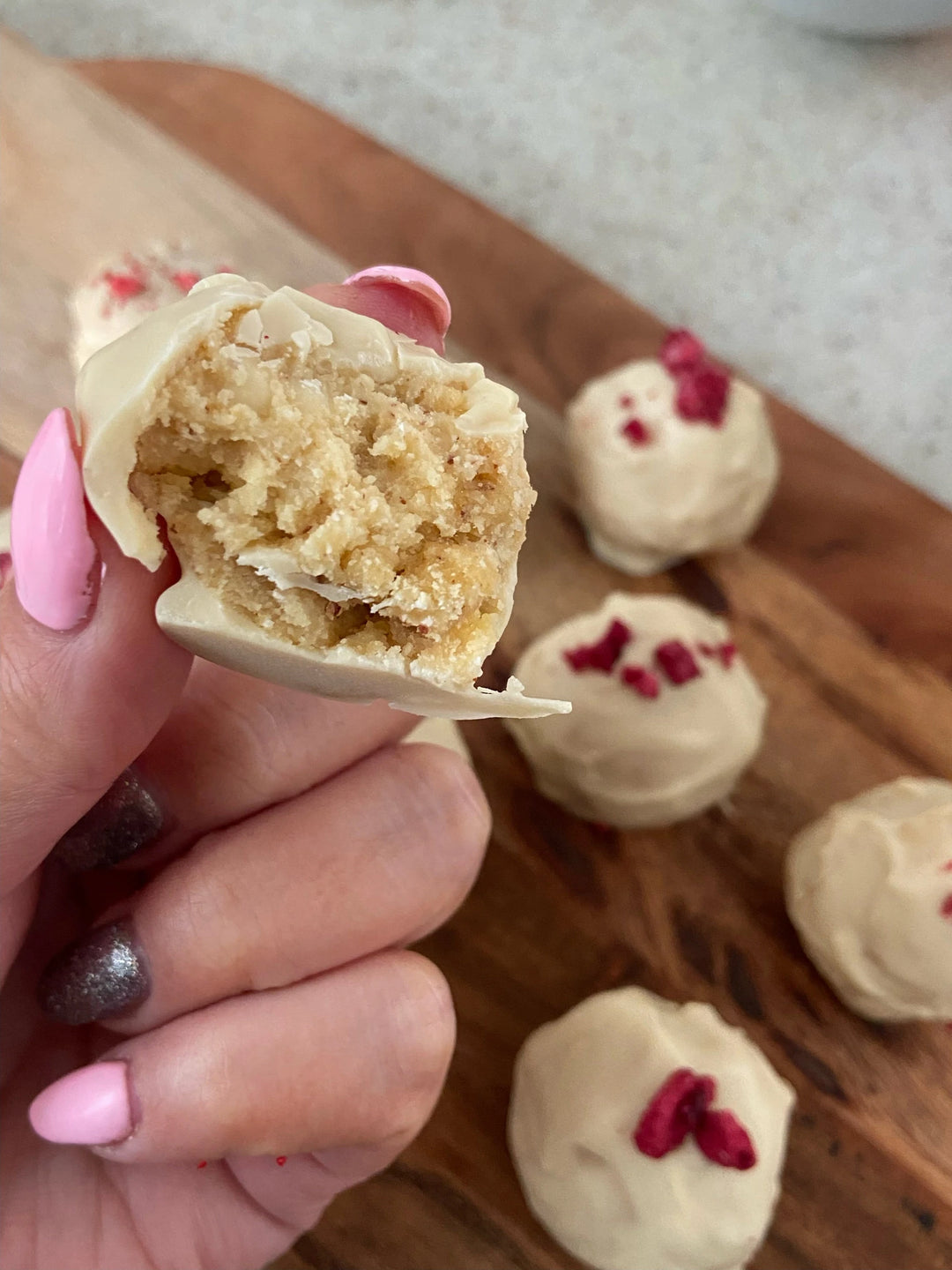 KETO RASPBERRY WHITE CHOCOLATE BALLS