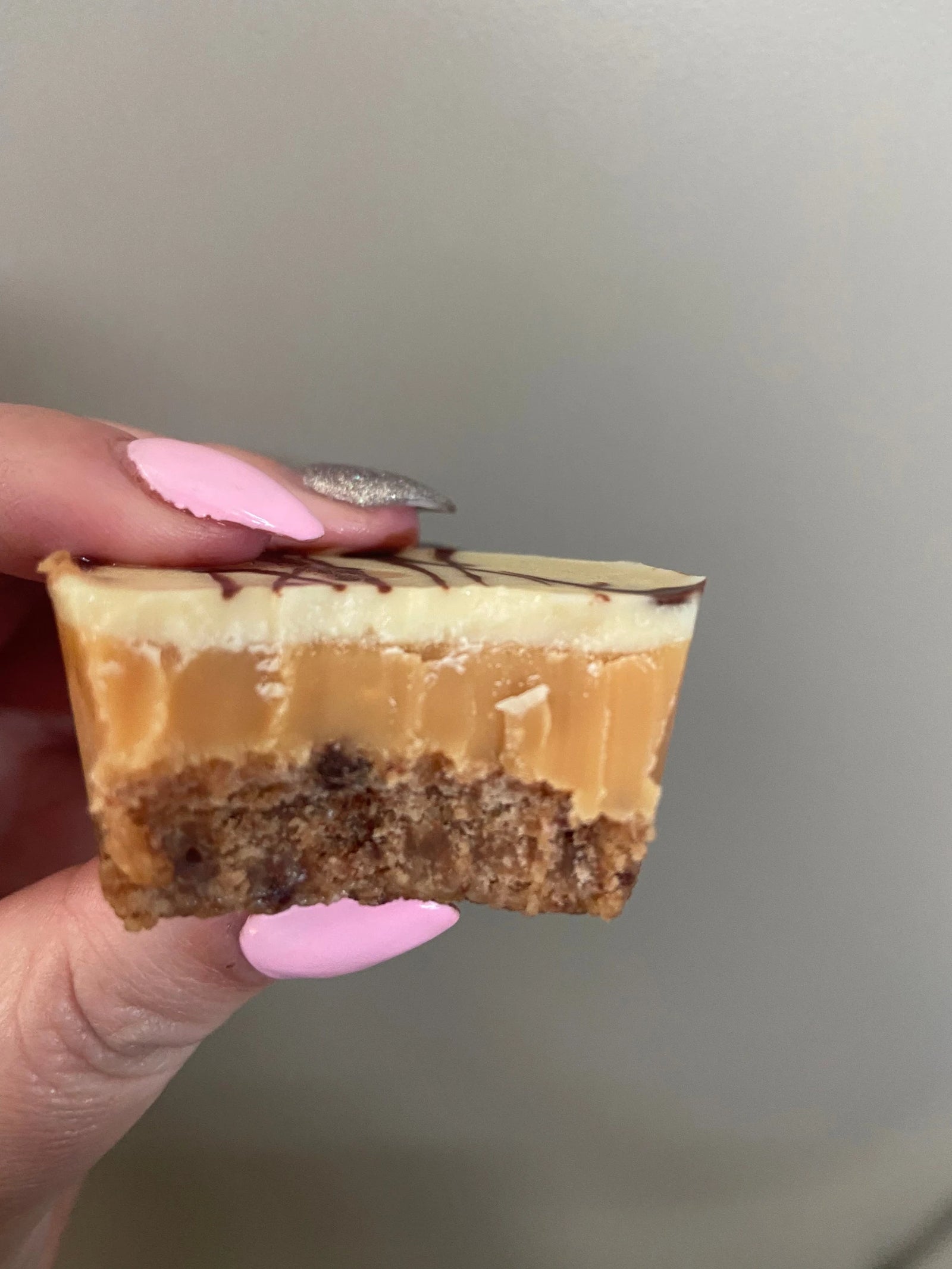 KETO COOKIE CRUMB CARAMEL CUPS BY TARA