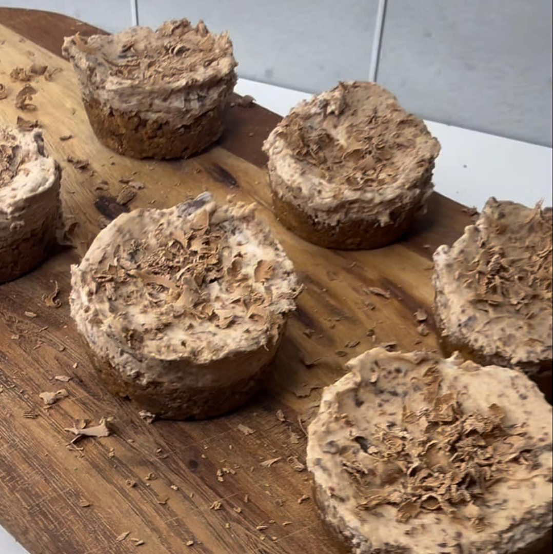 Keto-Friendly Chocolate Cheesecake Cups