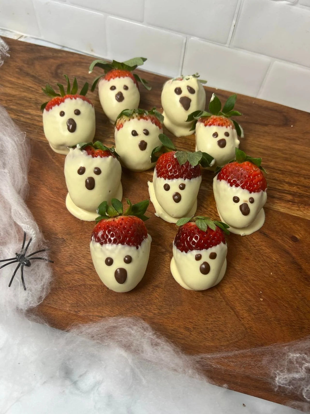 Halloween Keto Strawberry Ghosts