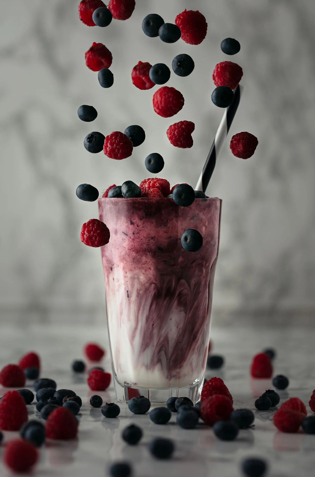 KETO FROZEN BERRY SMOOTHIE WITHOUT YOGURT OR MILK