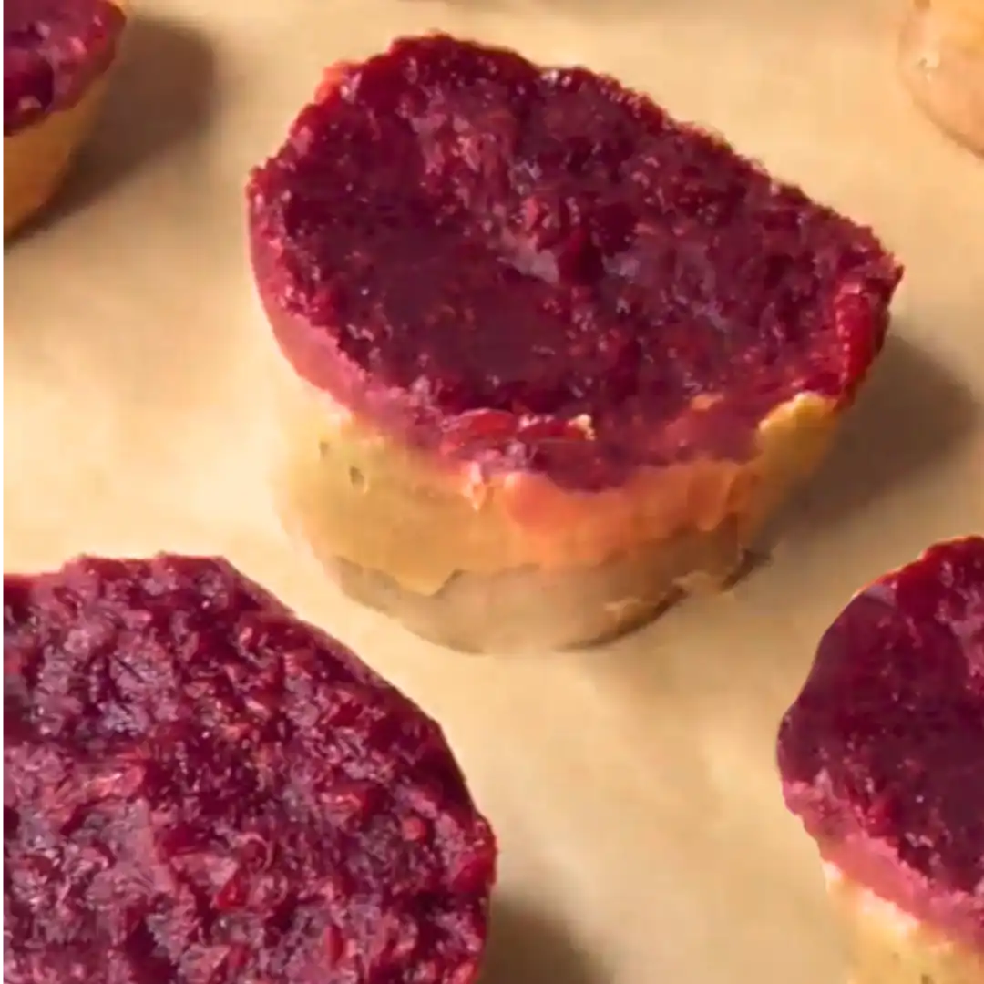 PB & Jam Protein Bites (Low Carb, No Bake)